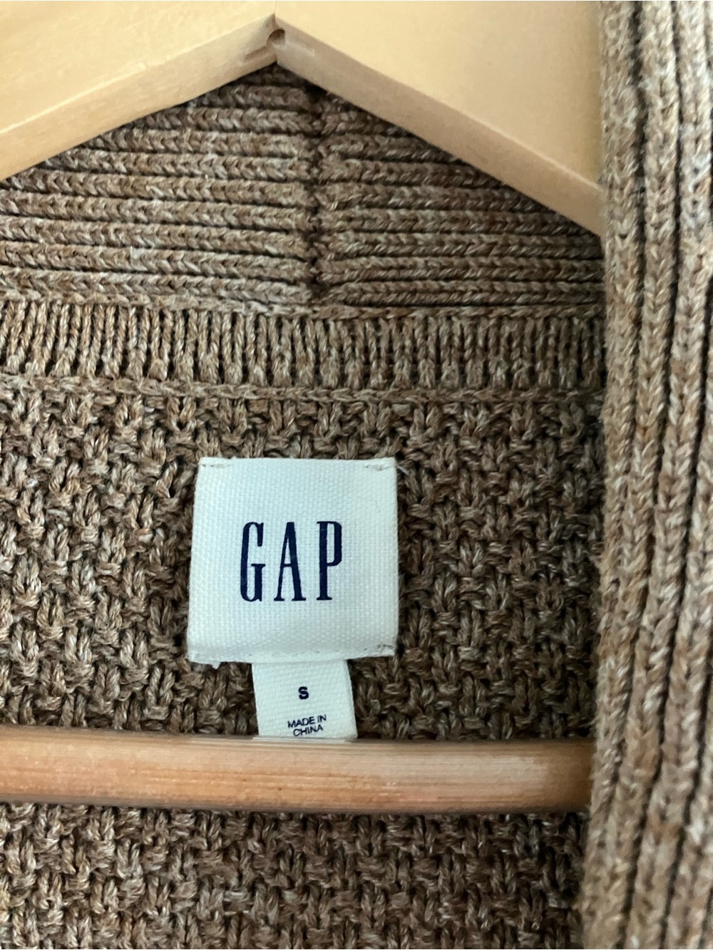 Men's Knitted Cardigan - Picture 5 of 7